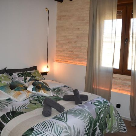 Apartments & Boutique Meraki Онтеньенте Экстерьер фото